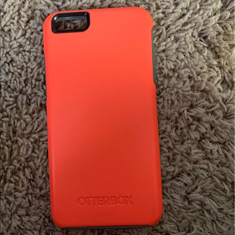 iPhone 6 Plus otter box case